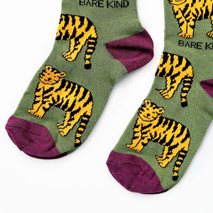 purple heel and toe closeup of tiger socks for kids